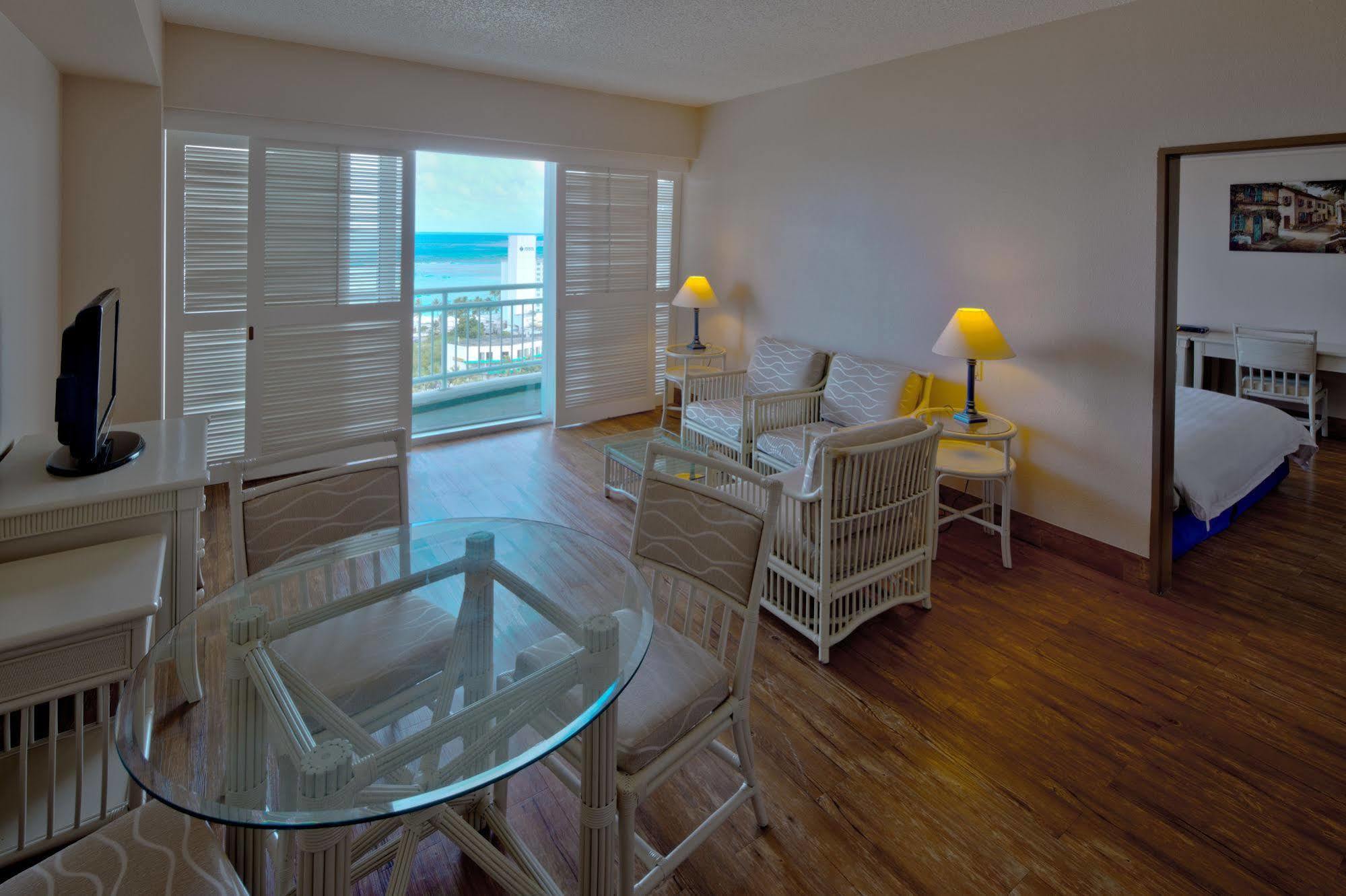 Verona Resort & Spa Tumon Kültér fotó